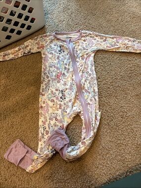 Kamilah Styles Convertible Bamboo Footie w Pastel Bluey + Floral Print, 18-24